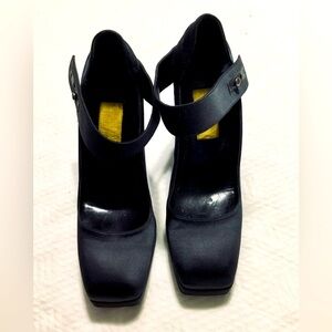 Gorgeous LANVIN Satin shoes